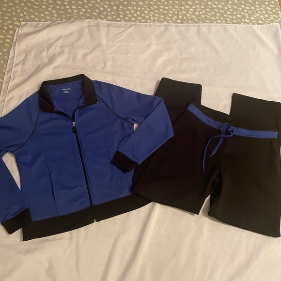 Be Inspired Black and Royal Blue Women's Jogger/Activewear Set, Size Medium - Picture 1 of 15